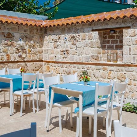 Mel Town Bed & Breakfast Antalya Bagian luar foto