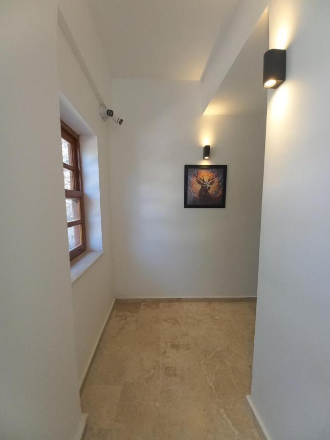 Mel Town Bed & Breakfast Antalya Bagian luar foto