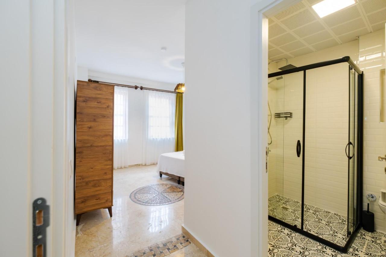 Mel Town Bed & Breakfast Antalya Bagian luar foto
