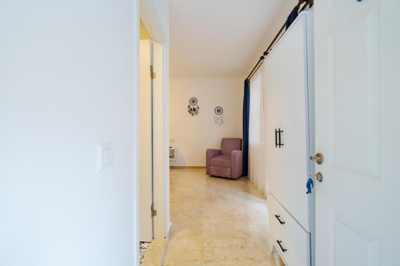 Mel Town Bed & Breakfast Antalya Bagian luar foto