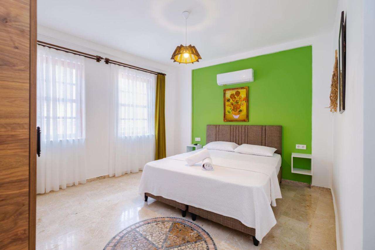 Mel Town Bed & Breakfast Antalya Bagian luar foto